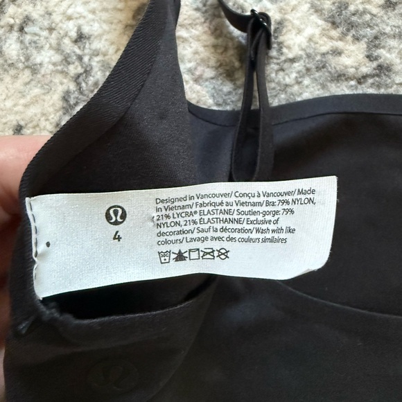 Lululemon Black Lightweight Bra - Picture 6 of 7